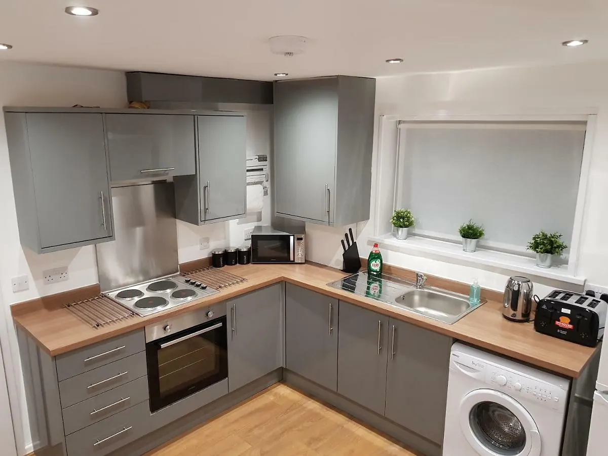 Milton House: 3-Bed Home with Free Wi-Fi and Parking in Newcastle Holiday home
